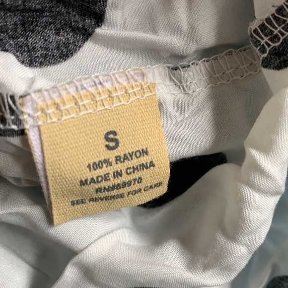 Love Notes Polka Dot Tie Front‎ Button Up Blouse size Small lightweight bohemian - Picture 6 of 9